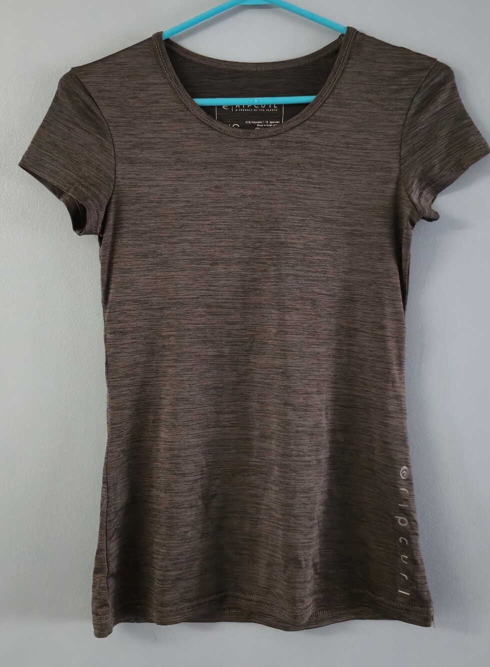 NWOT Rip Curl Dark Heather Grey Short Sleeve Active Tee